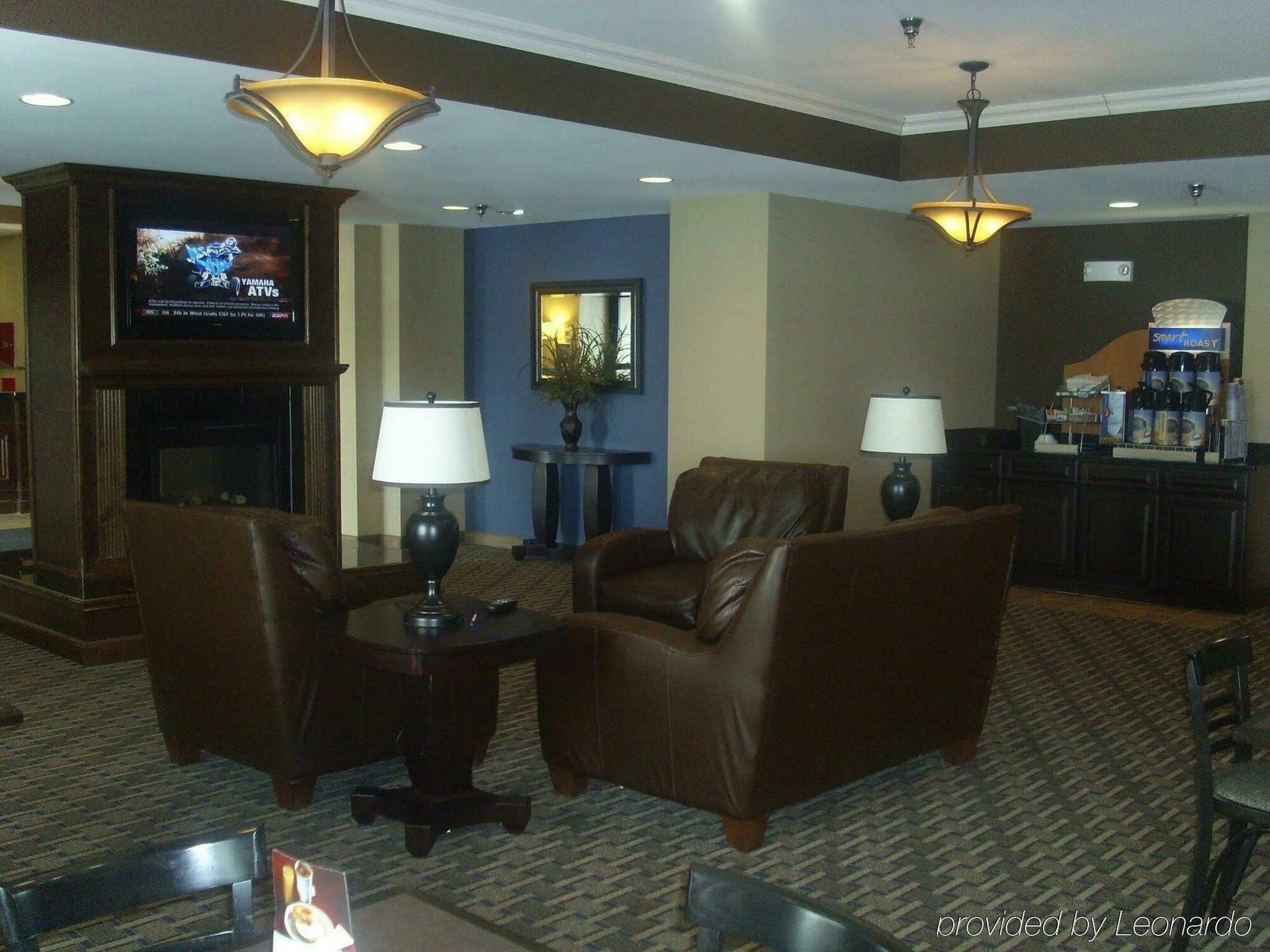 Holiday Inn Express Devils Lake By Ihg מראה חיצוני תמונה